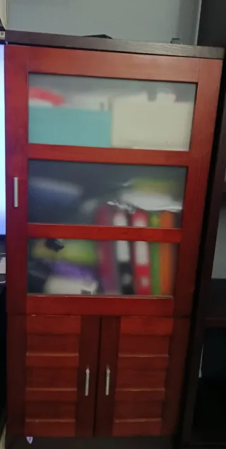 Mueble de salón madera y cristal