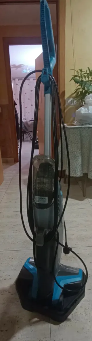 Aspirapolvere Bissell Crosswave con scopa