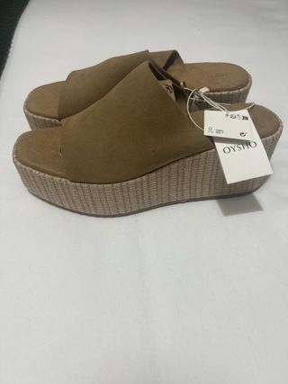 Sandalias Oysho Cuero Beige Oscuro Suela 8cm