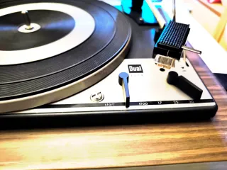 Tocadiscos DUAL 1214 Vintage madera