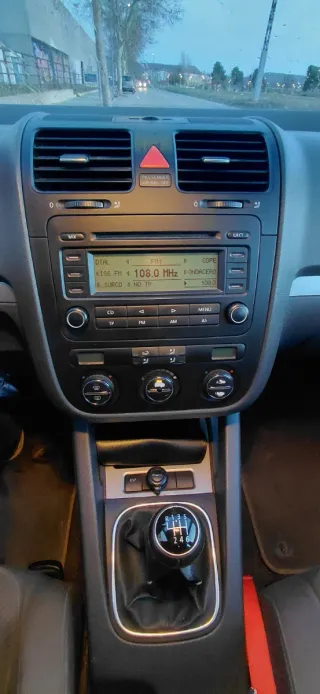 Volkswagen Golf 2004