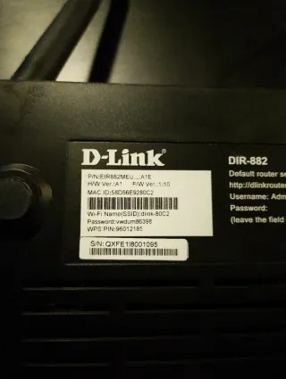 Router D-Link DIR-882