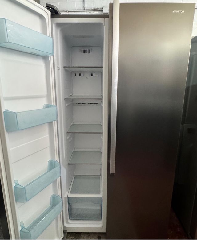 FRIGORÍFICO AMERICANO MARCA INFINITION EN INOX
