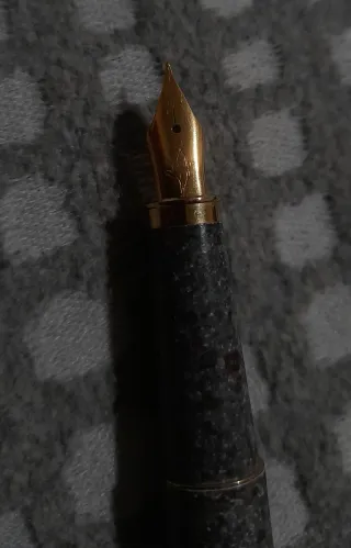 Lote 4 plumas y bolígrafo antiguo