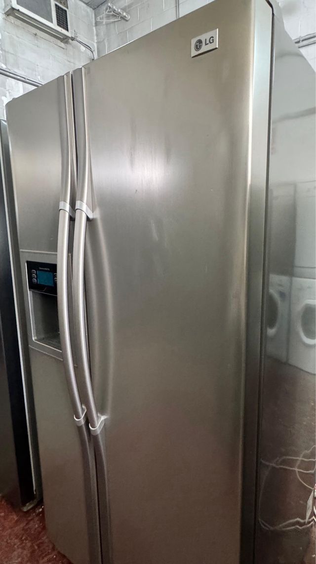 FRIGORÍFICO AMERICANO MARCA LG EN INOX