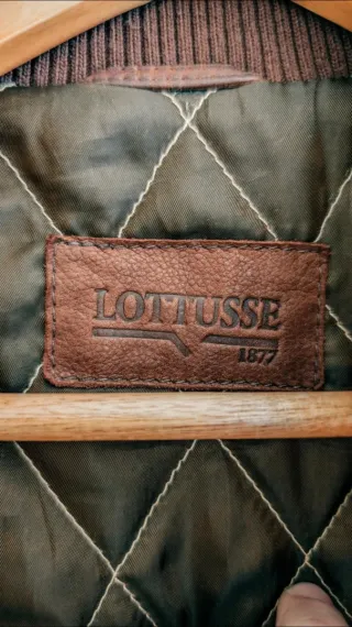 Chaqueta de piel Lotusse 1877 marrón