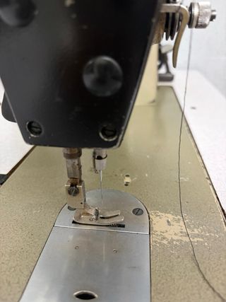 Máquina de coser industrial Daewoo DLS-600