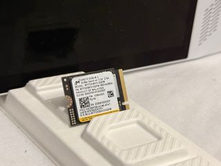 2Tb Asus ROG Ally Z1 Extreme