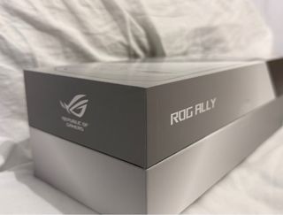 2Tb Asus ROG Ally Z1 Extreme
