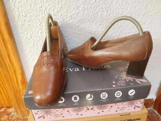 Zapatos de piel marrones