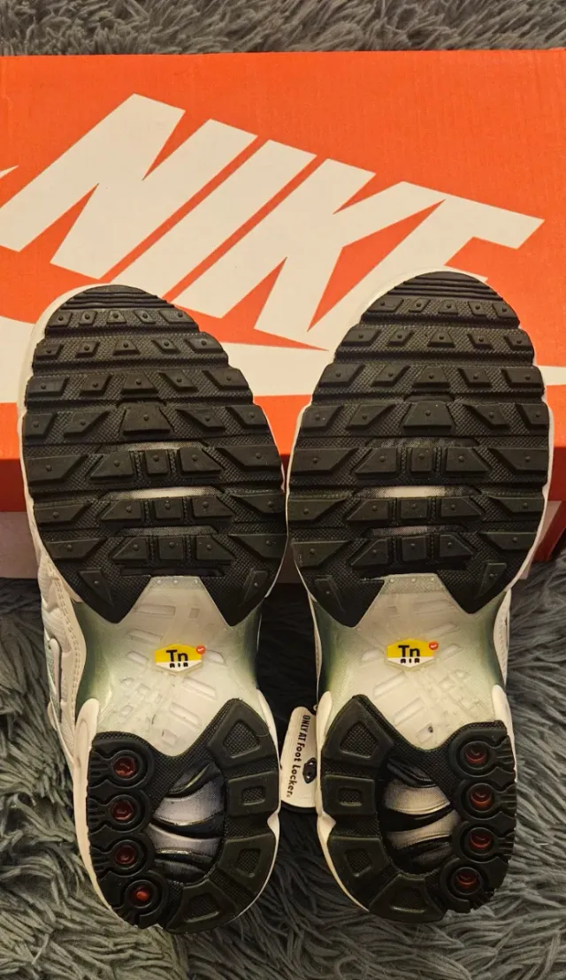 Nike Air Max Plus T-37 Blancas