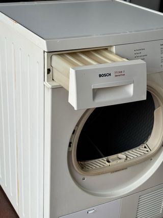 SECADORA DE CONDENSACIÓN MARCA BOSCH DE 8 KILOS