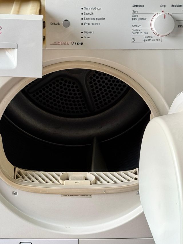 SECADORA DE CONDENSACIÓN MARCA BOSCH DE 8 KILOS