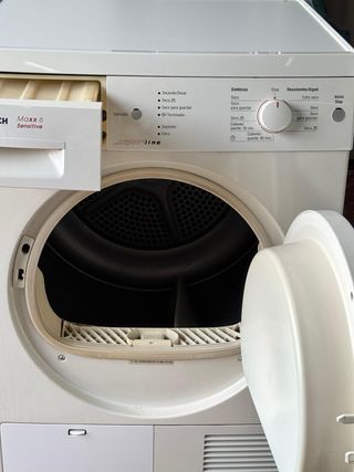 SECADORA DE CONDENSACIÓN MARCA BOSCH DE 8 KILOS