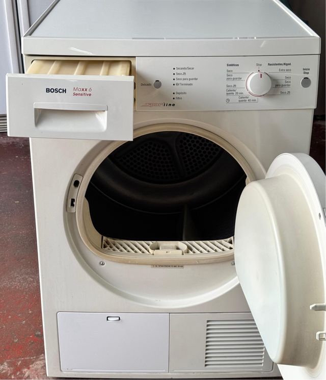 SECADORA DE CONDENSACIÓN MARCA BOSCH DE 8 KILOS