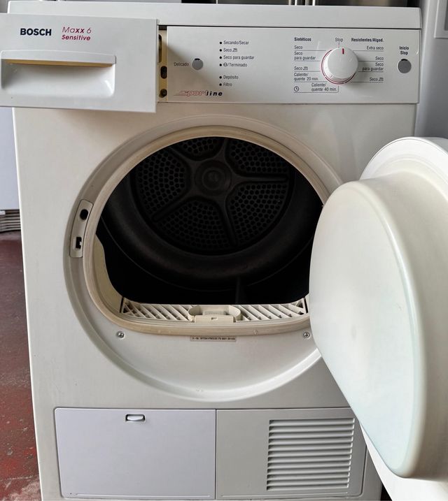 SECADORA DE CONDENSACIÓN MARCA BOSCH DE 8 KILOS