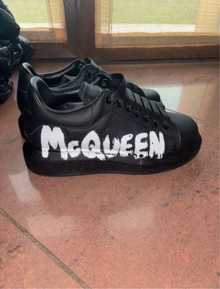 Alexander McQueen Scarpe Sneakers Uomo Donna Nero