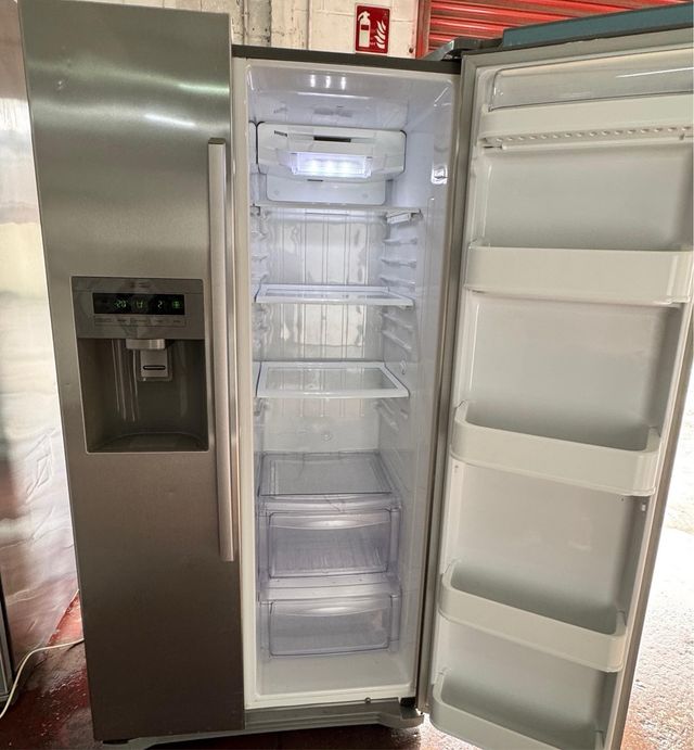 FRIGORÍFICO AMERICANO MARCA LG INOX