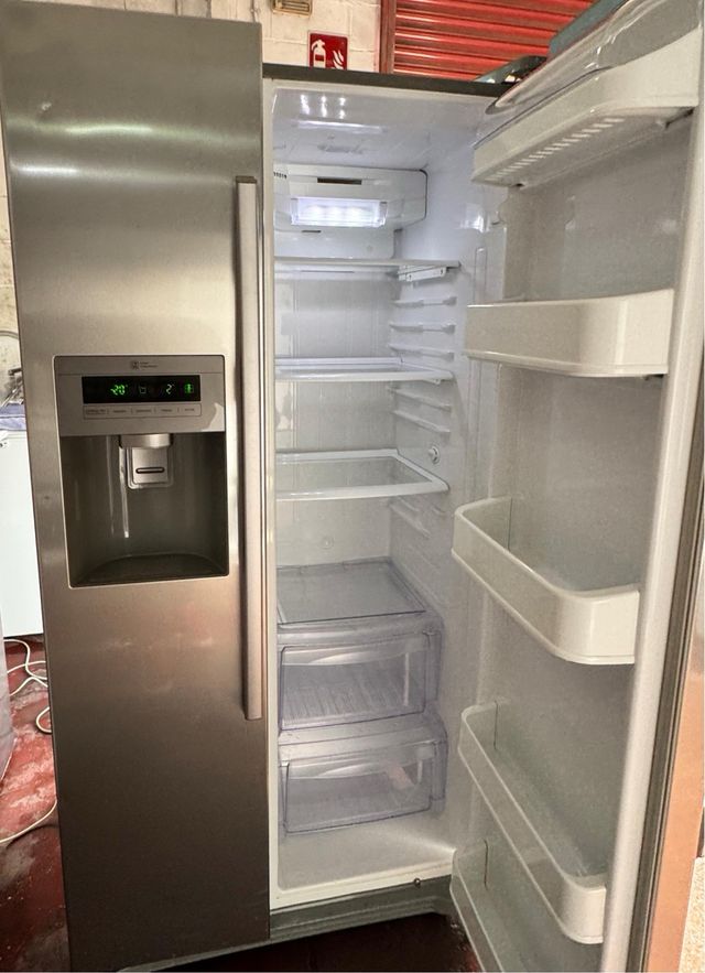 FRIGORÍFICO AMERICANO MARCA LG INOX