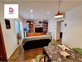 Piso en venta en El Raval - Safaretjos en Santa Coloma de Gramanet