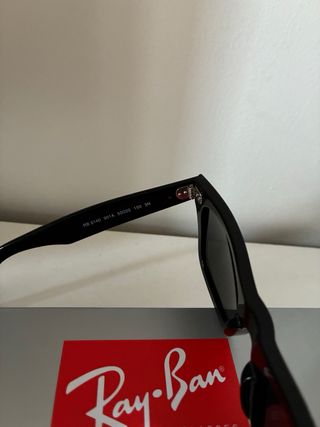 Occhiali da sole Ray-Ban Wayfarer neri