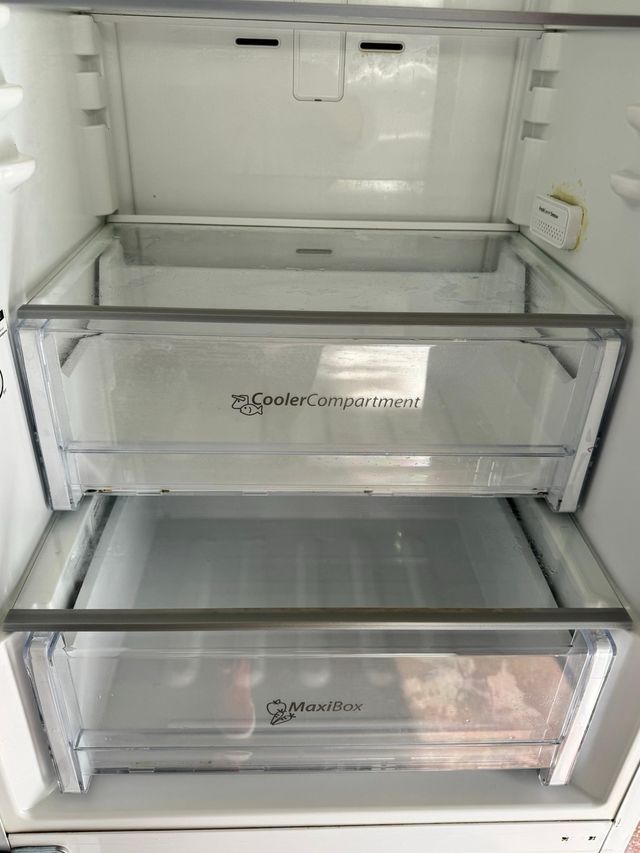 FRIGORÍFICO COMBI NO FROST MARCA WHIRPOOL A+++