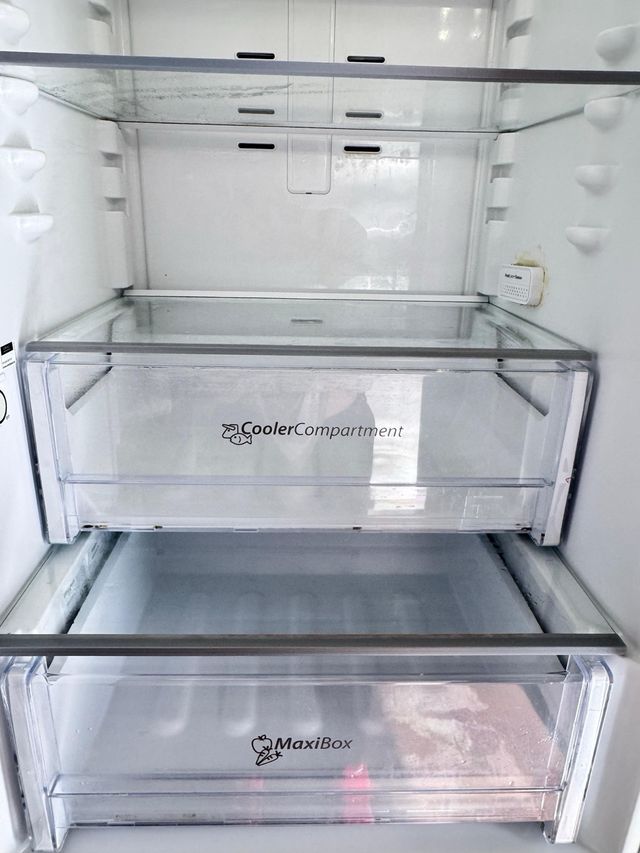 FRIGORÍFICO COMBI NO FROST MARCA WHIRPOOL A+++