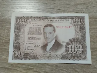 Billete 5000, 1000 y 100 pesetas antiguos