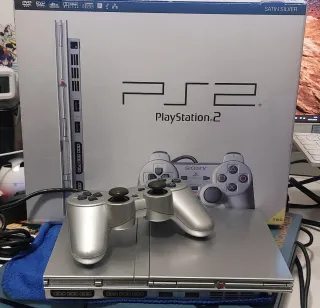 PlayStation 2 Slim Plata