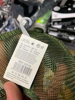 Berretto elegante verde da uomo