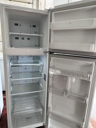 NEVERA DE DOS PUERTAS MARCA LG