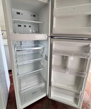 NEVERA DE DOS PUERTAS MARCA LG