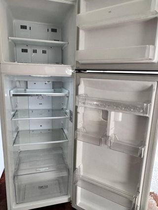 NEVERA DE DOS PUERTAS MARCA LG