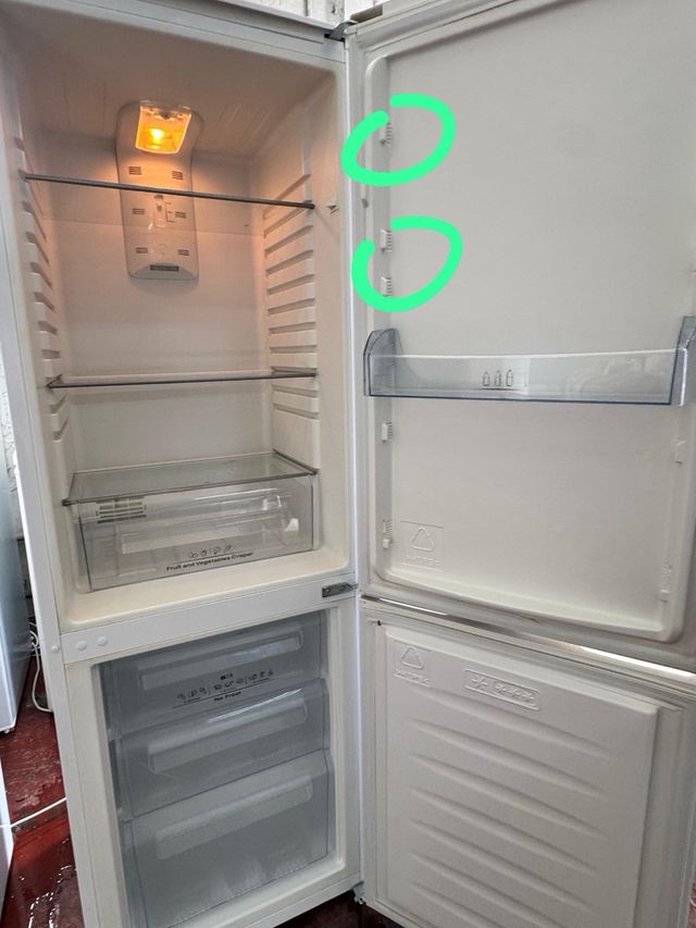 FRIGORÍFICOS COMBI NO FROST MARCA HISENSE