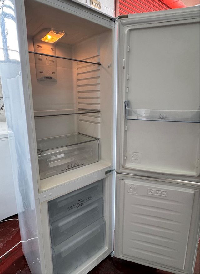 FRIGORÍFICOS COMBI NO FROST MARCA HISENSE