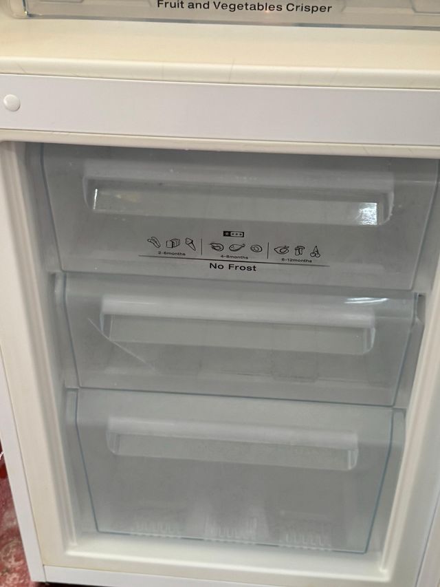 FRIGORÍFICOS COMBI NO FROST MARCA HISENSE