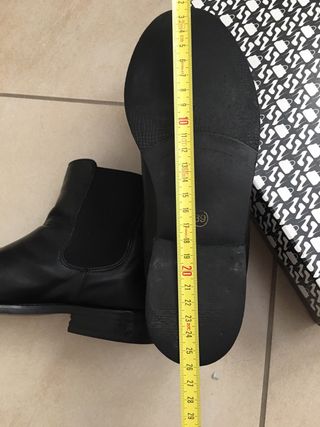 Stivaletti neri donna