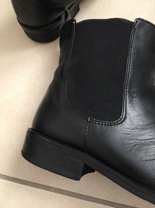 Stivaletti neri donna