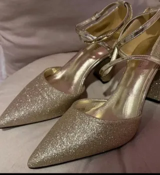 Zapatos de fiesta dorados talla 39