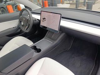 Tesla Model 3 Gran Autonomía 4WD 350 kW (476 CV)