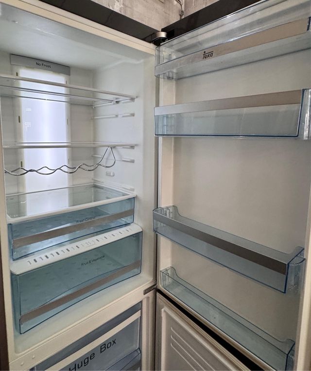 FRIGORÍFICO COMBI NO FROST MARCA TEKA EN INOX