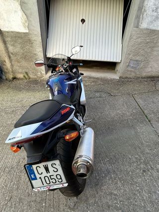 Suzuki GSXR 750 2004 Azul/Blanco
