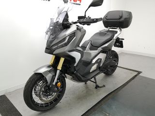 HONDA X-ADV 2023 3854 kms.