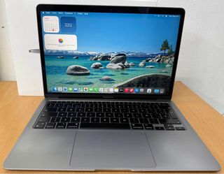 MacBook Air M1 16Gb