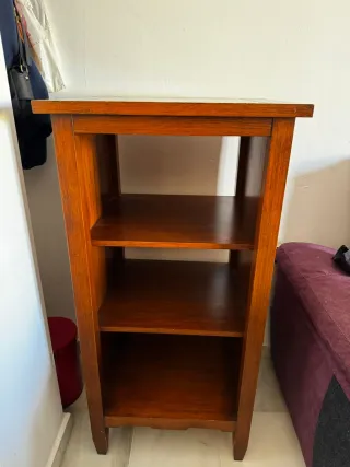 Mueble de madera para recibidor
