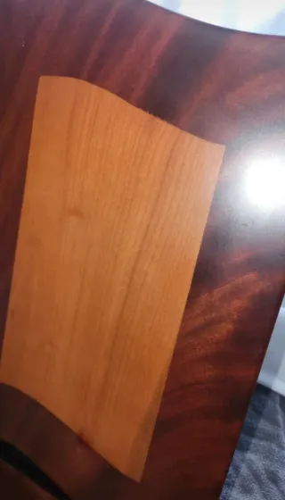 Atril de marquetería artesanal, maderas nobles