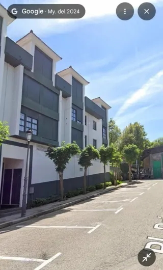 Apartamentos turísticos, Local, bajo comercial