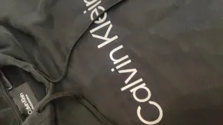 Felpa con cappuccio Calvin Klein nera