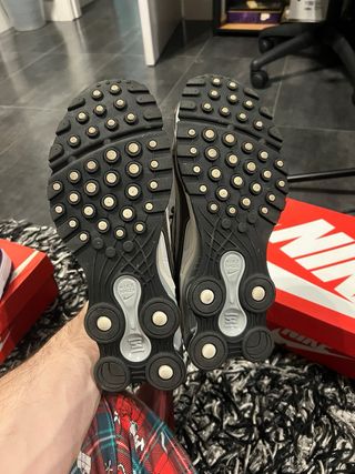 Zapatillas Nike Shox Ride 2 Marrones y Blancas