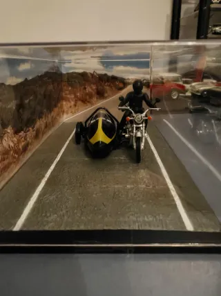 Kawasaki Z900 1/43 The Spy Who Loved Me